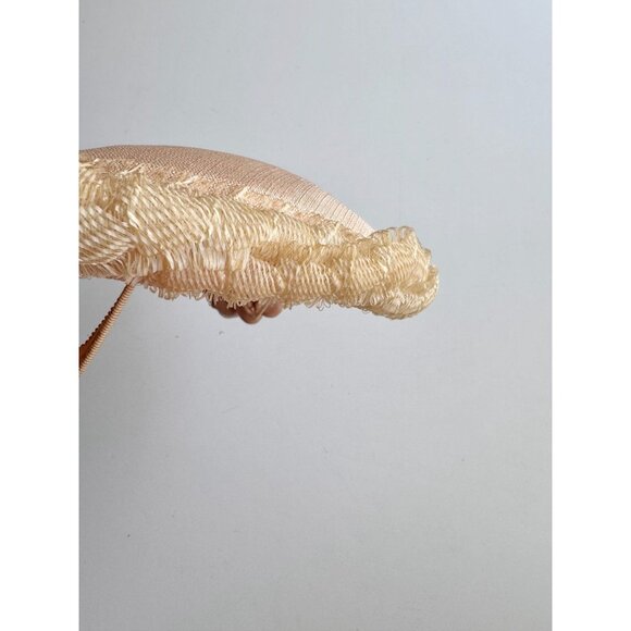 Vintage Pale Peach Pink Sinamay Curly Straw Trim Bumper Capulet Hat - Picture 8 of 14